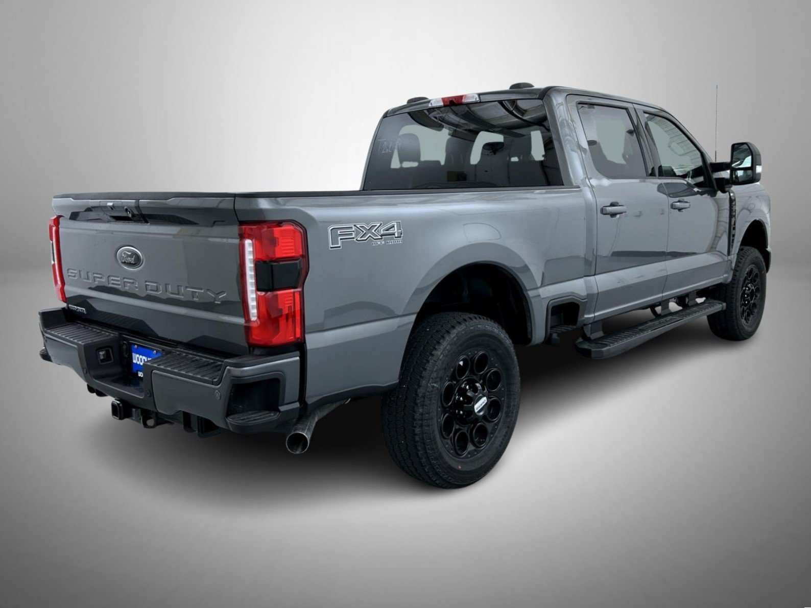 New 2026 Carbonized Gray Metallic Ford XLT image 5