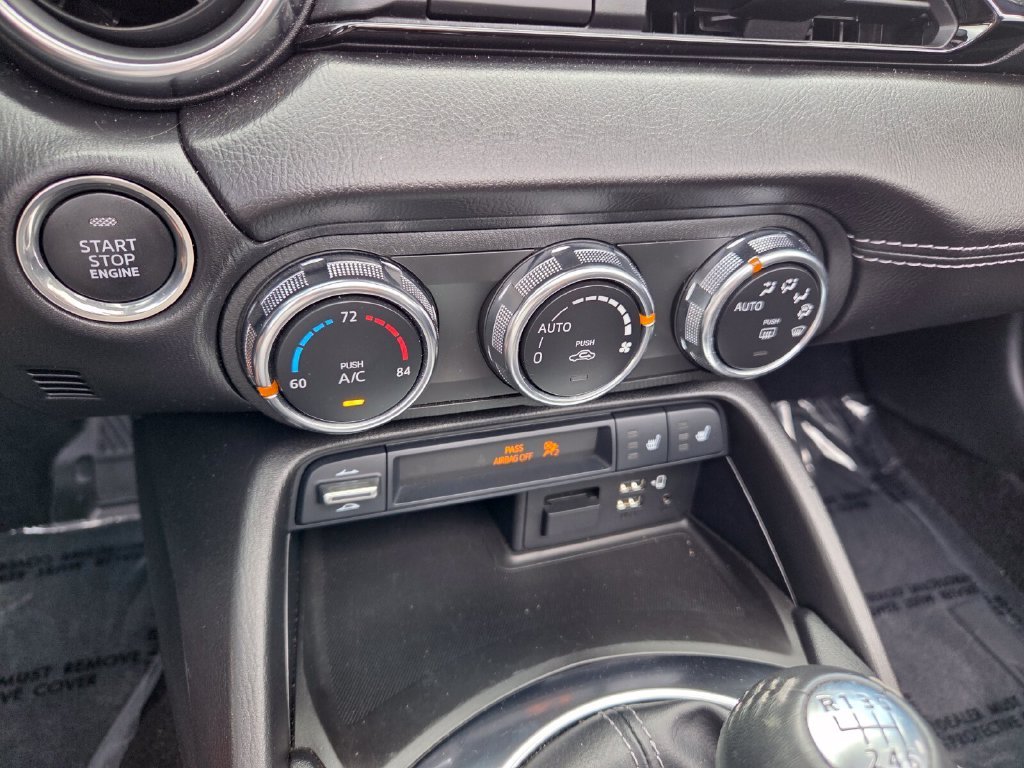 Used 2021 Gray Mazda Grand Touring image 25