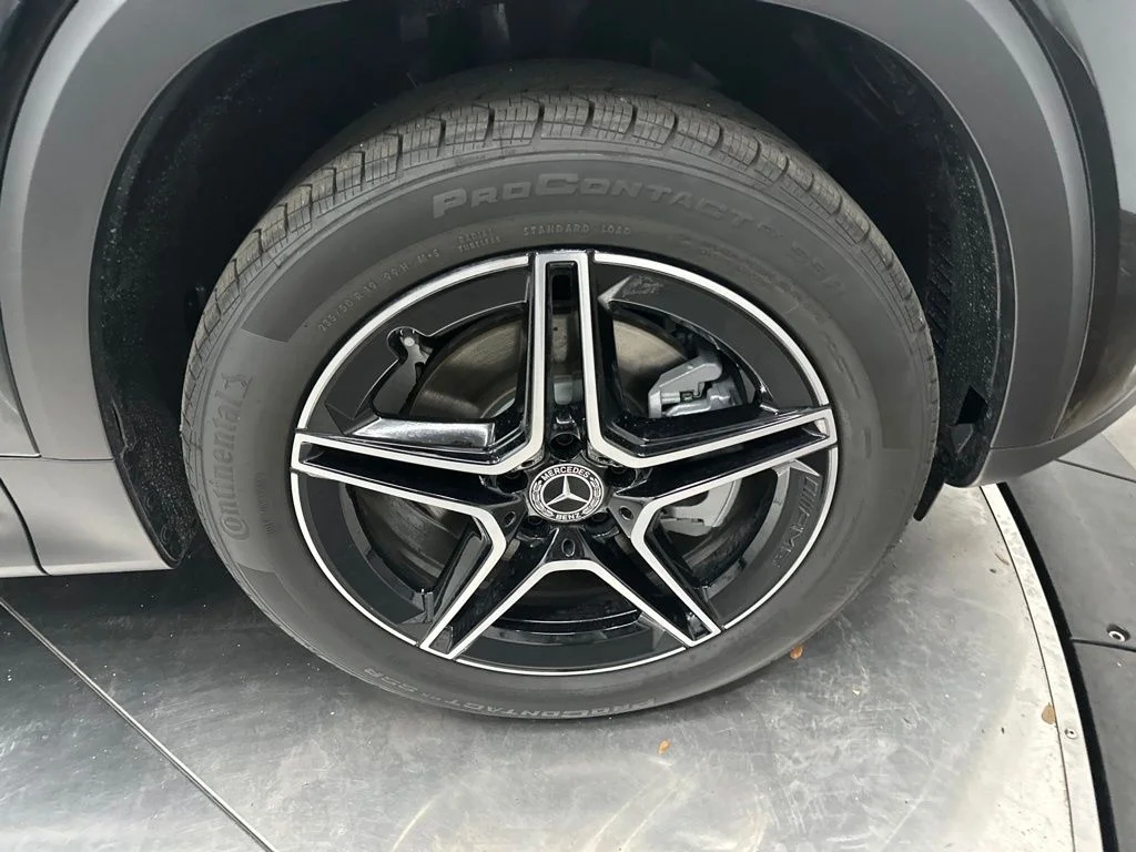 New 2026 Black Mercedes-Benz GLB 250 image 9