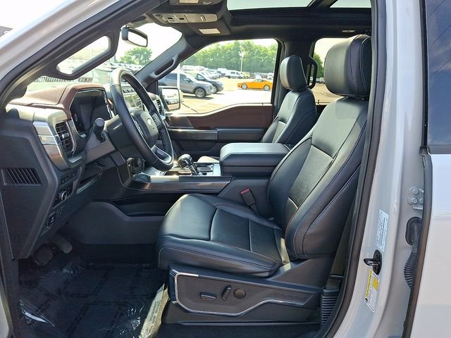 Used 2023 White Ford Lariat image 13