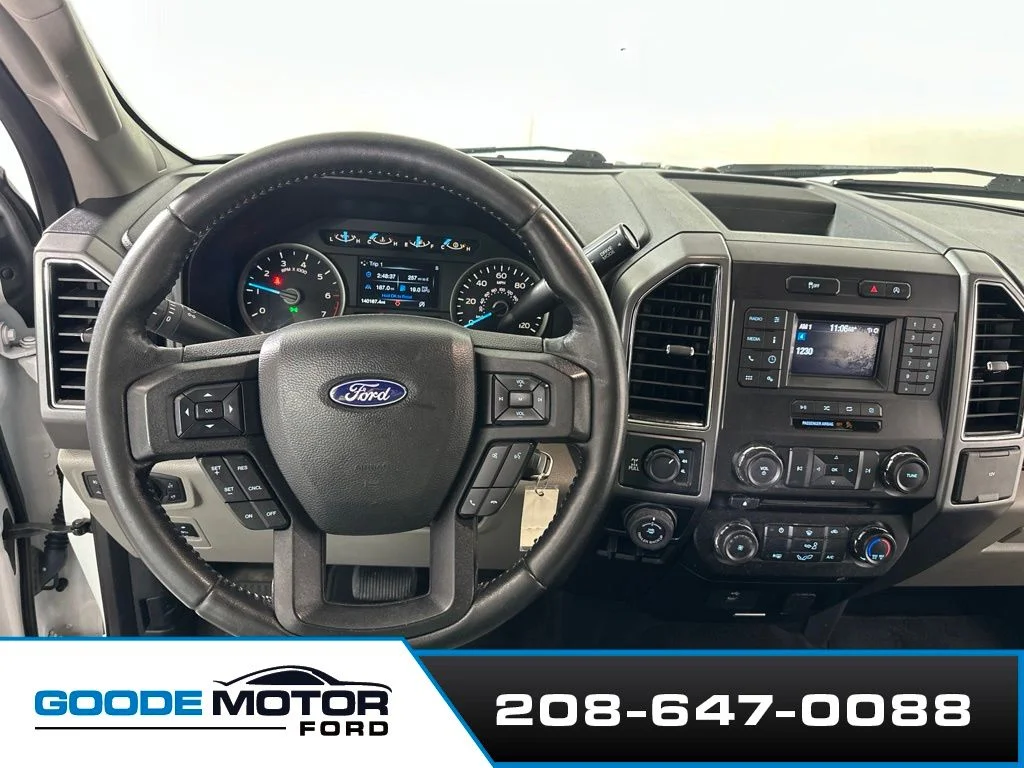 Used 2018 Oxford White Ford XLT image 13