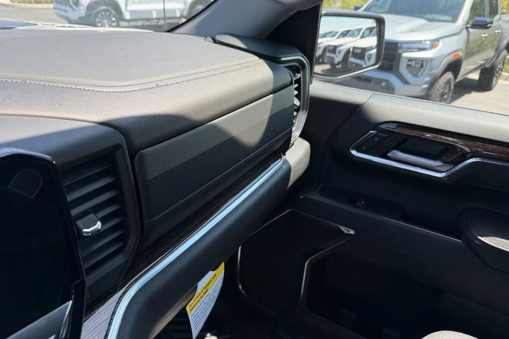 New 2026 Onyx Black GMC SLE image 24