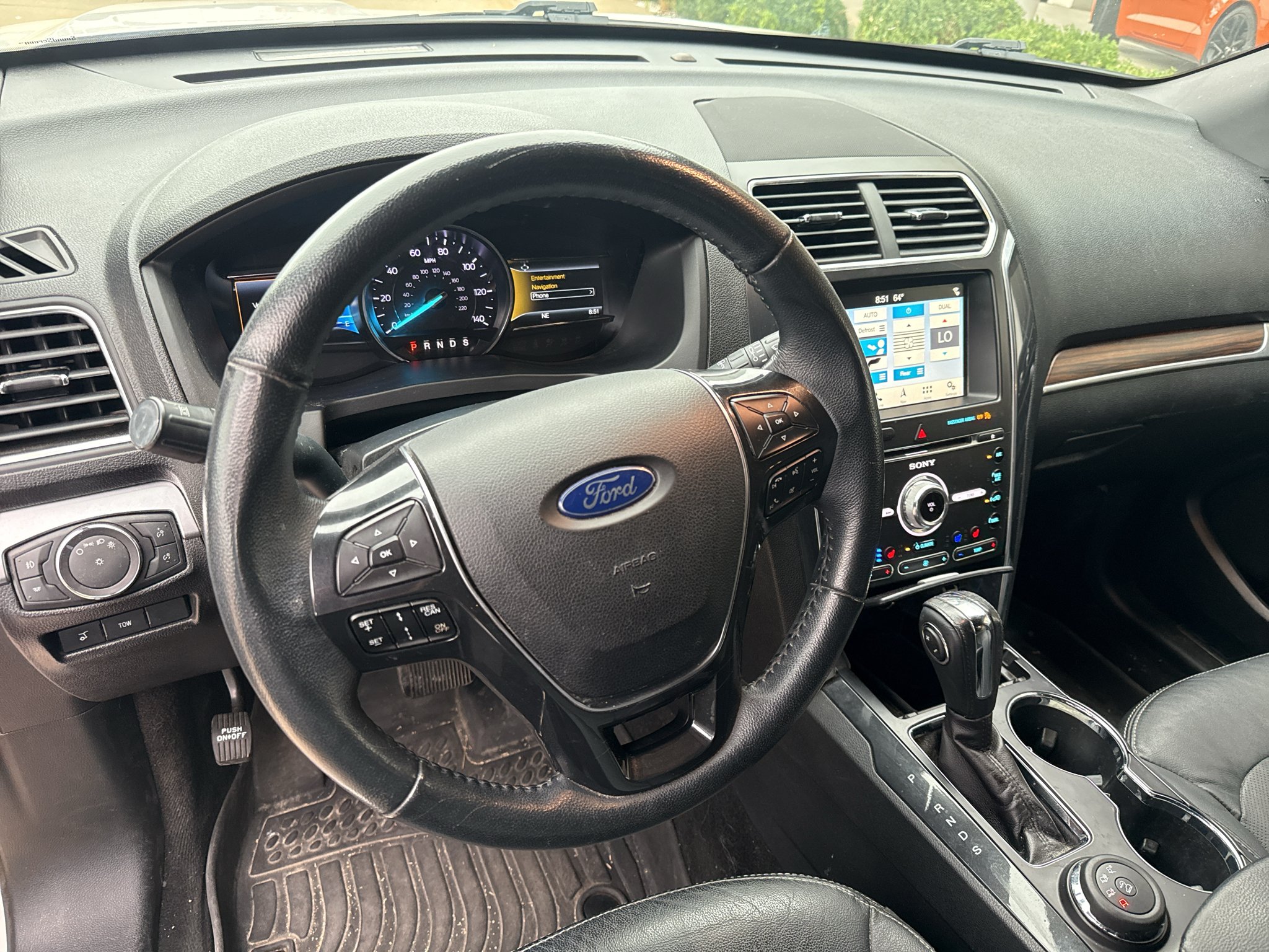 Used 2018 White Platinum Metallic Tri-Coat Ford Limited image 3