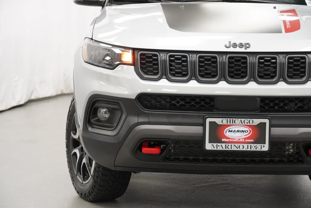 Certified Used 2025 Silver Jeep Trailhawk image 13