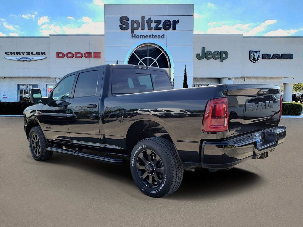 New 2026 Diamond Black Crystal Pearl-Coat Exterior Paint RAM Big Horn image 3