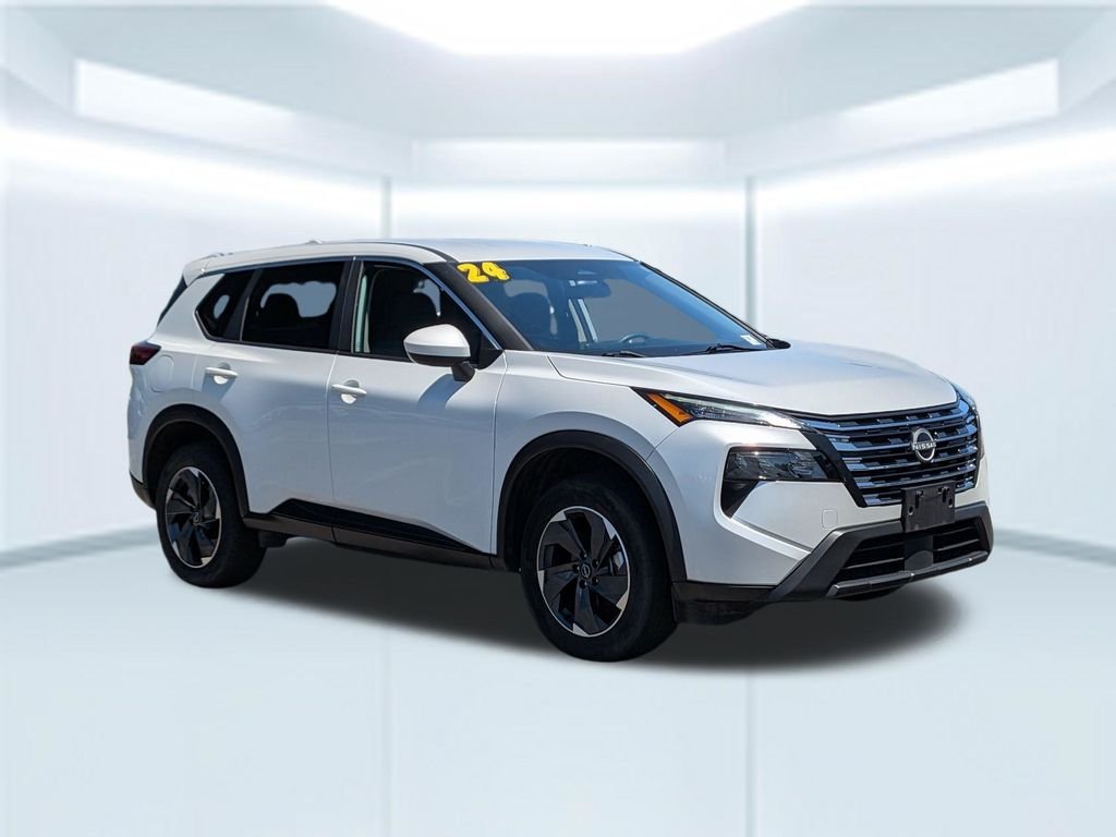 Used 2024 White Nissan SV image 8