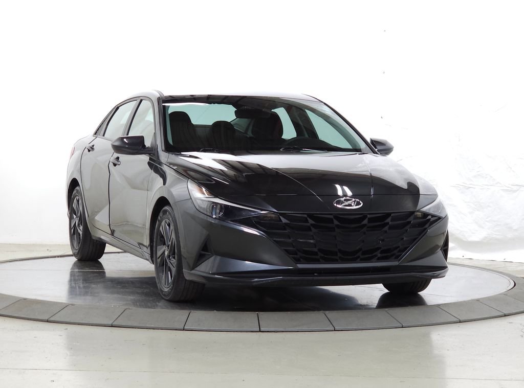 2023 Hyundai Elantra 2.0 SEL IVT SULEV's photo