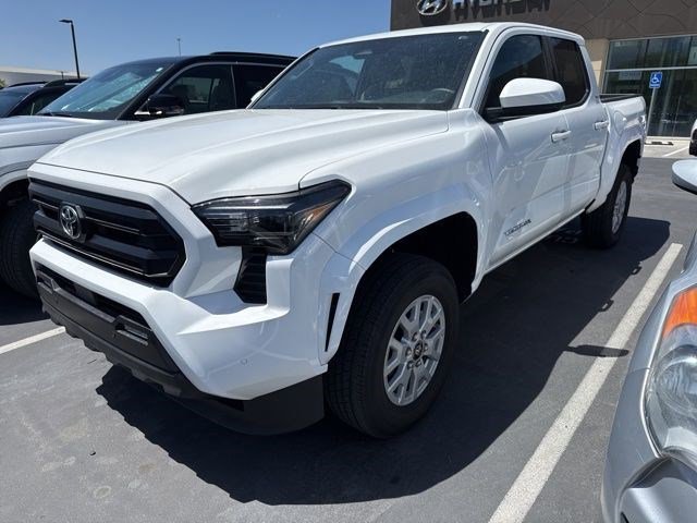 2025 Toyota Tacoma SR5 4x4 Double Cab's photo