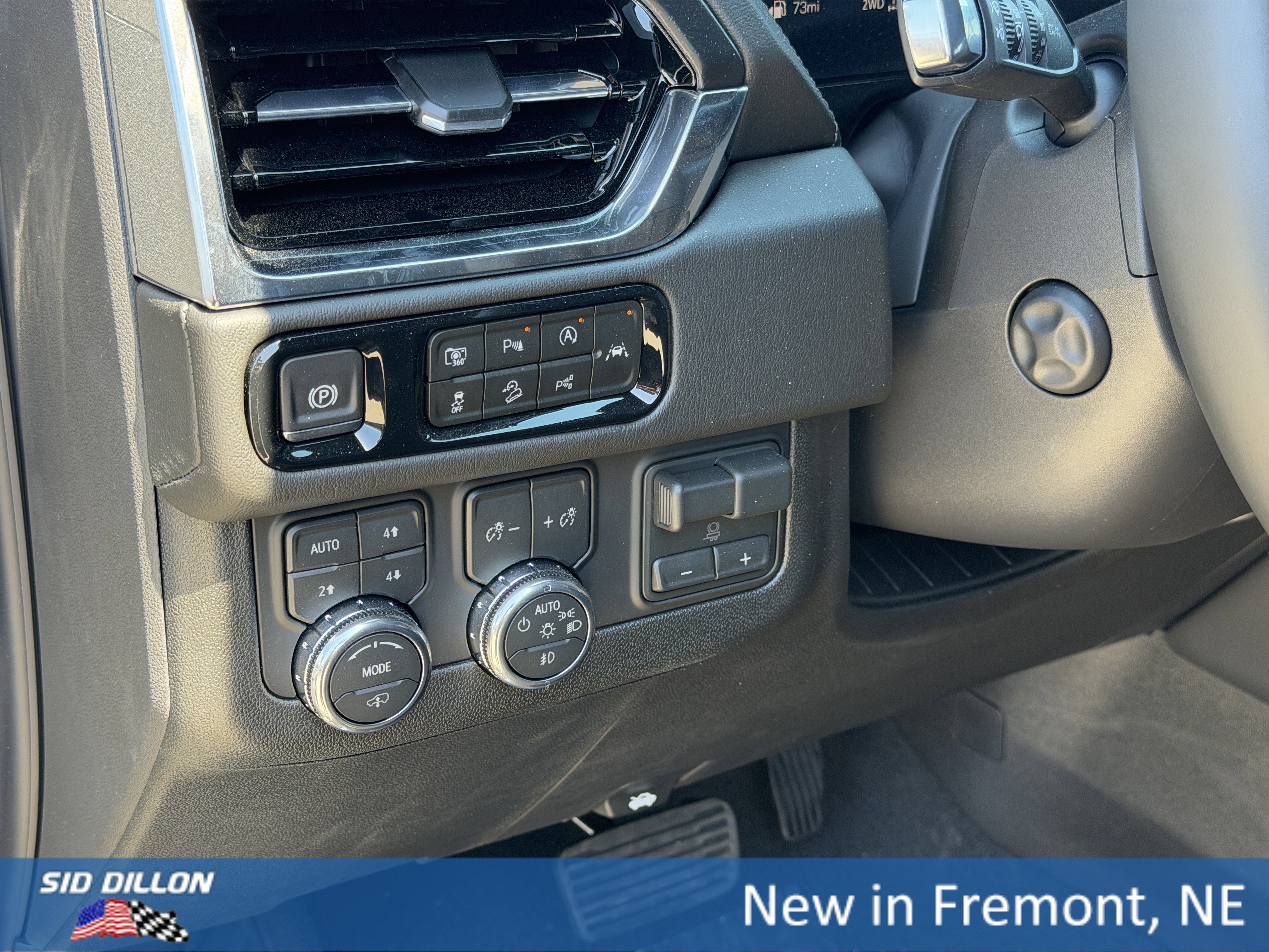 2026 GMC Yukon Denali - Photo 14
