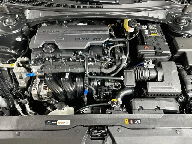 New 2026 Black Hyundai SE image 21