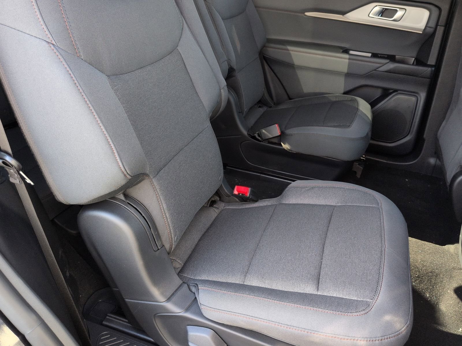 2026 Ford Explorer Active - Photo 21