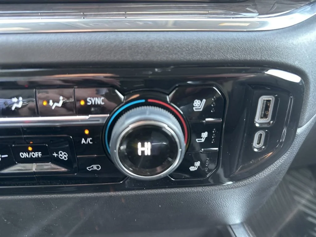 2024 Chevrolet Silverado 1500 LTZ - Photo 26