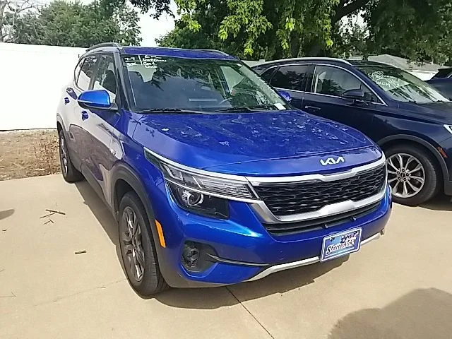 Used 2022 Blue Kia S image 3