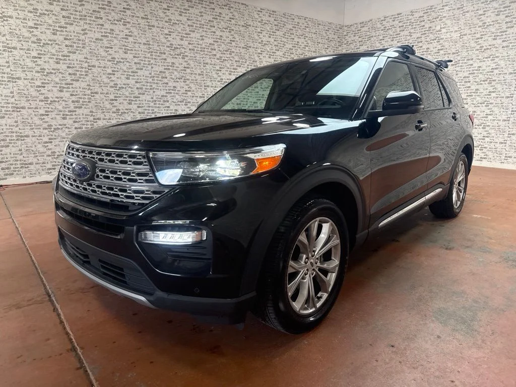 Used 2022 Agate Black Metallic Ford Limited image 3