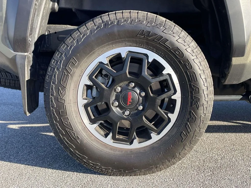 2025 Toyota Tacoma TRD Off Road - Photo 33
