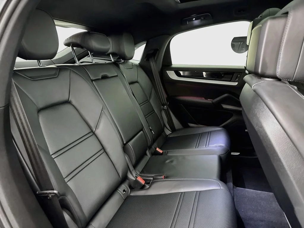 Used 2024 Blue Porsche Base image 28