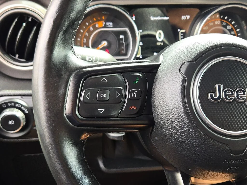 Used 2020 Black Jeep Unlimited Sport image 33
