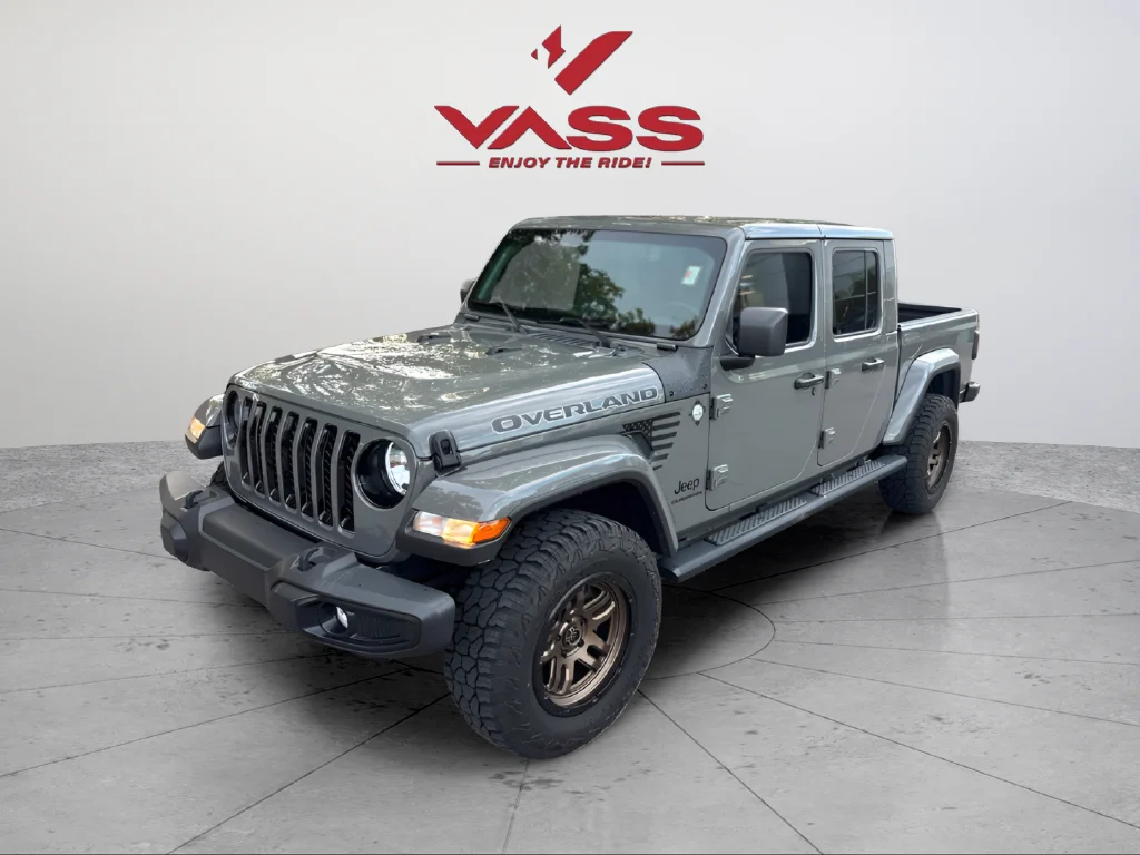 Used 2021 Gray Clearcoat Jeep Overland image 1