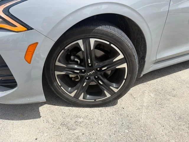 Used 2023 Gray Kia GT-Line image 3