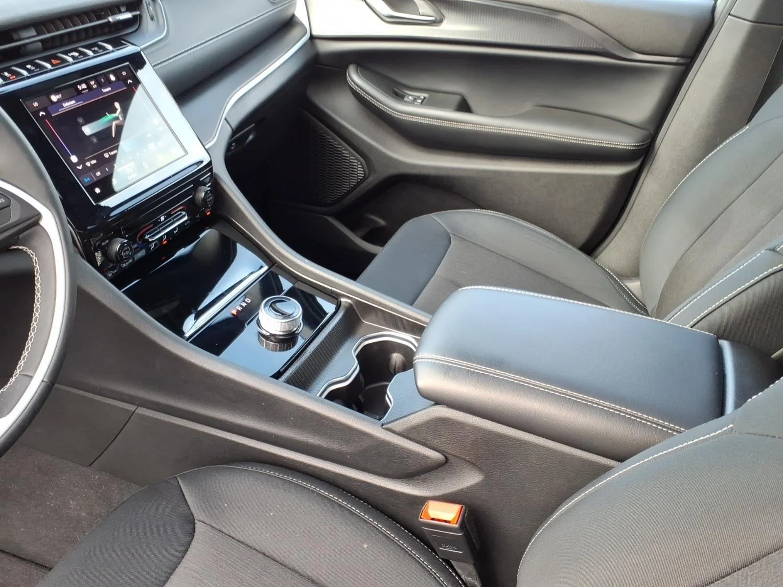 Used 2024 Bright White Clearcoat Jeep Laredo X image 22