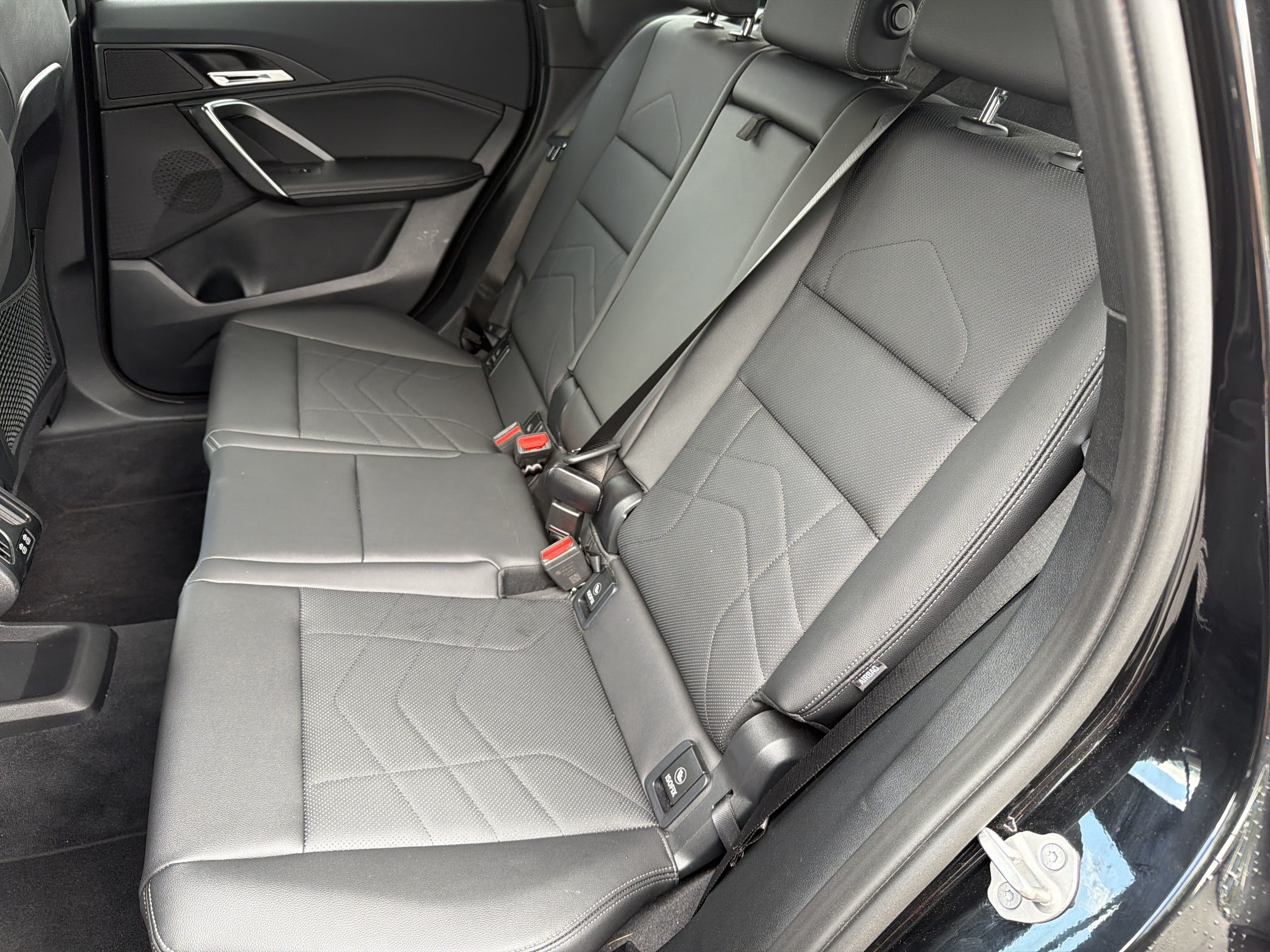 Used 2023 Black Sapphire Metallic BMW xDrive28i image 20
