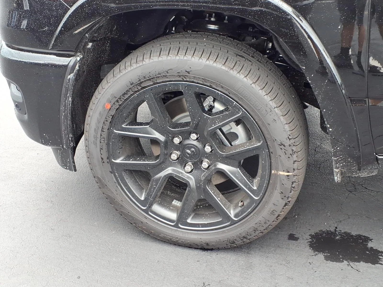 New 2026 Diamond Black Crystal Pearl-Coat Exterior Paint RAM Laramie image 19