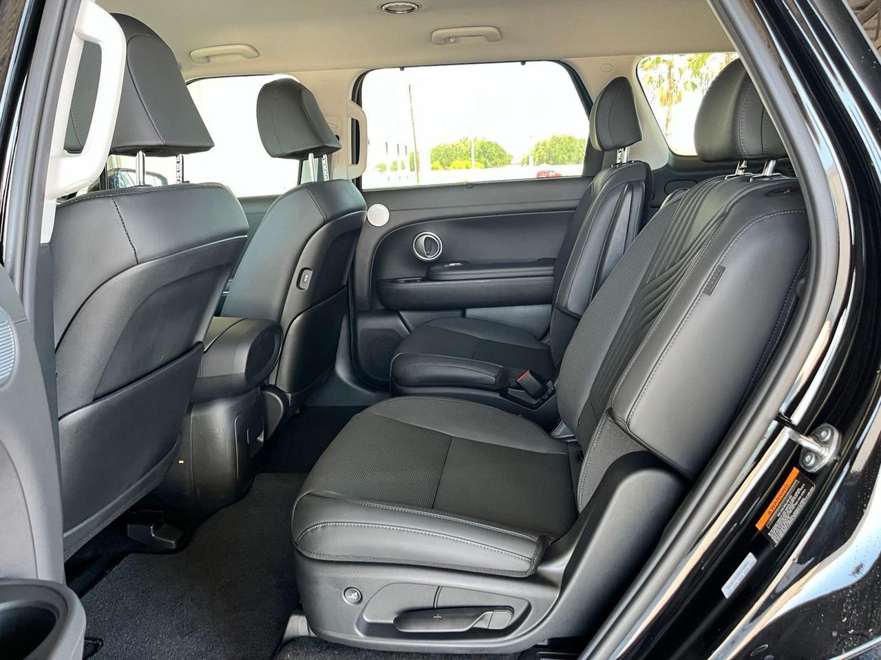New 2026 Black Hyundai SEL 7P image 18