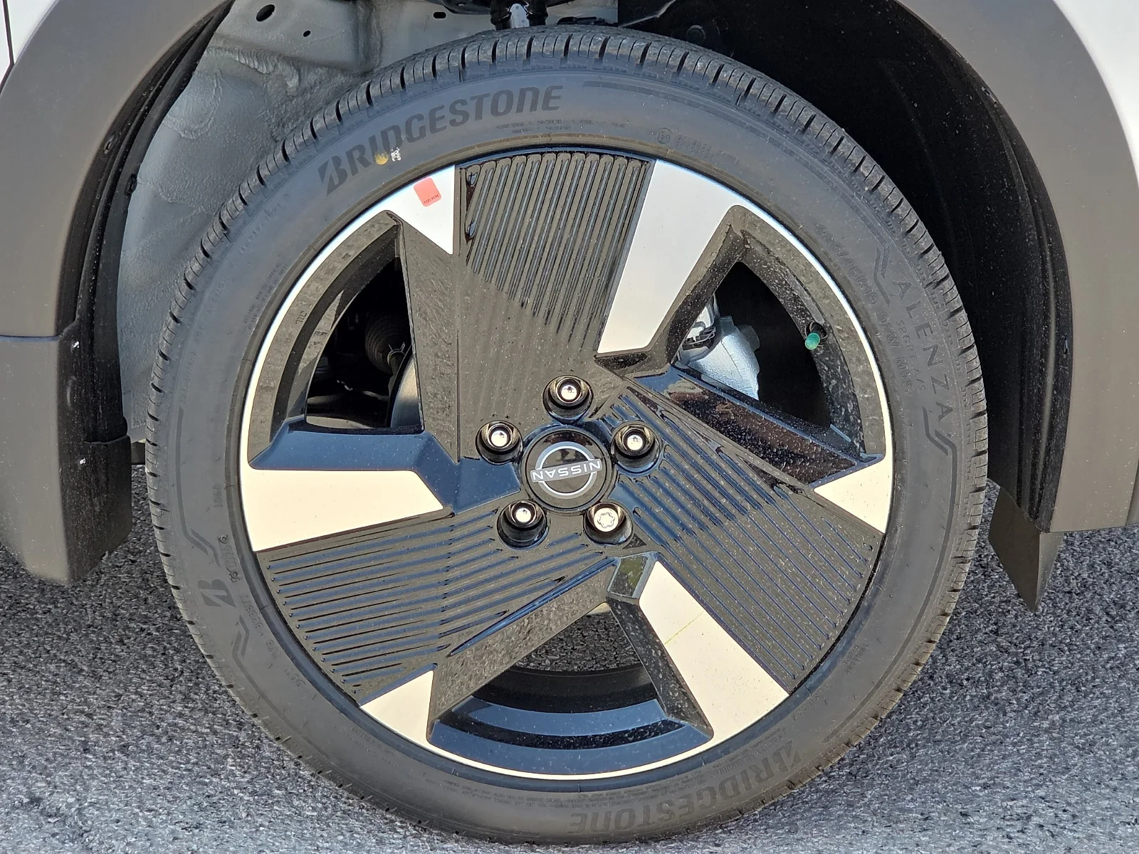 New 2026 XAB 2T White Black Nissan SR Front-Wheel Drive image 7