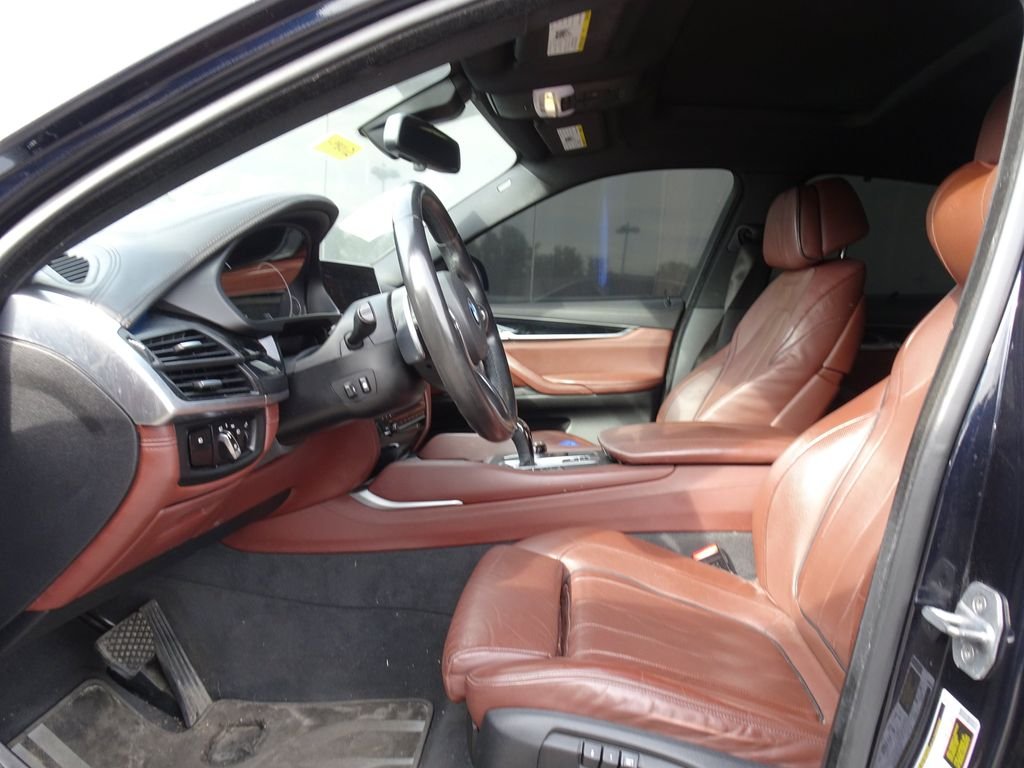 Used 2017 Black BMW xDrive50i image 4