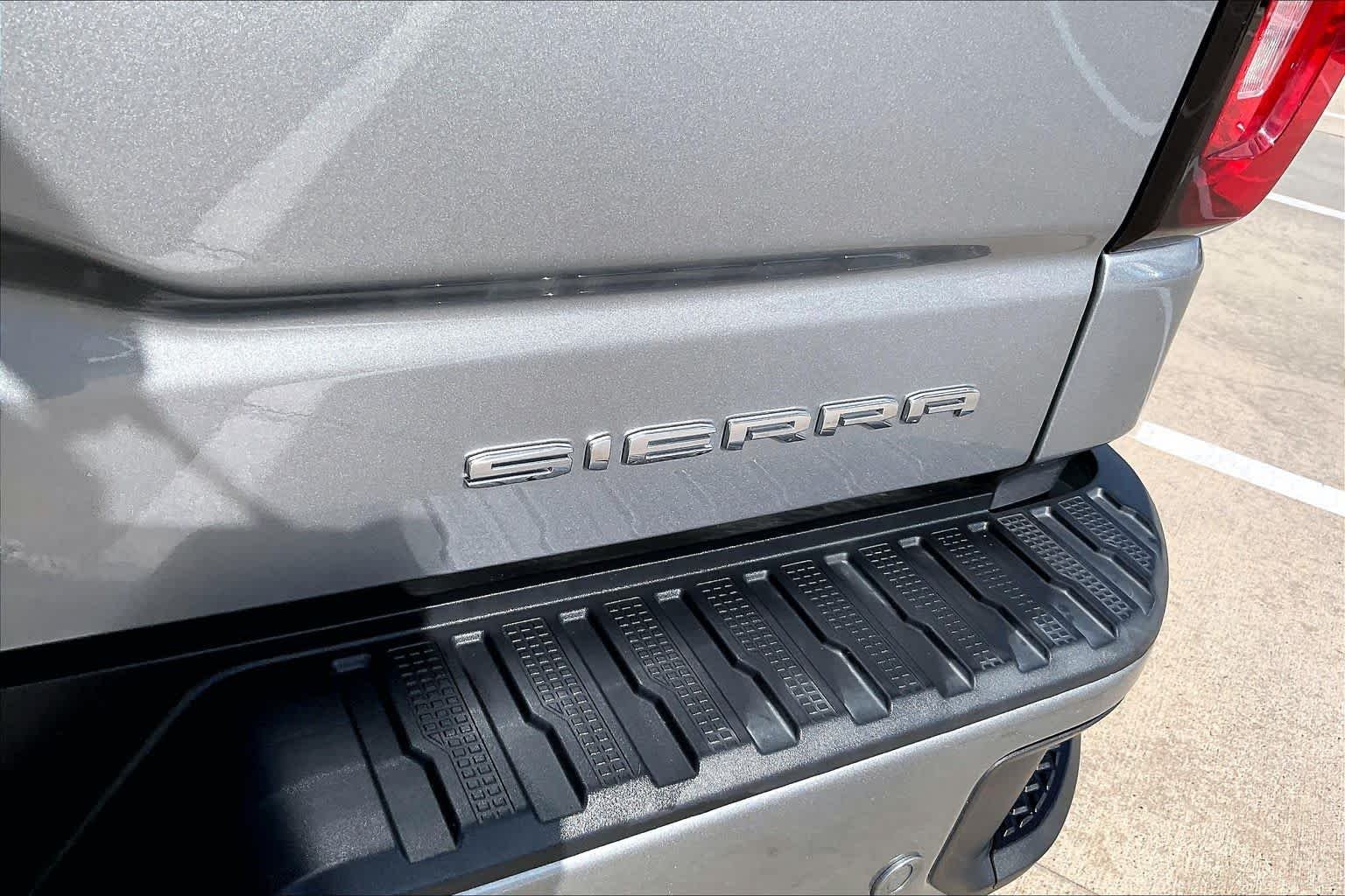 Used 2024 Sterling Metallic GMC Denali image 10