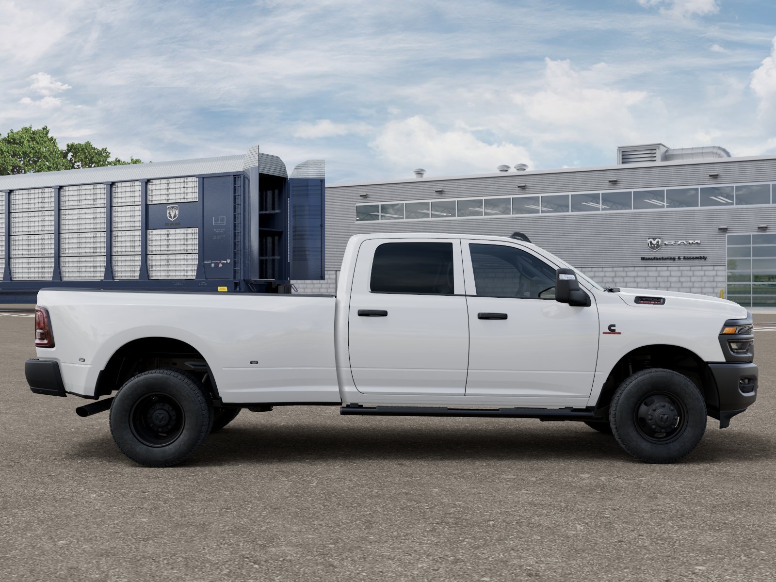 New 2026 Bright White Clear-Coat Exterior Paint RAM Tradesman image 13