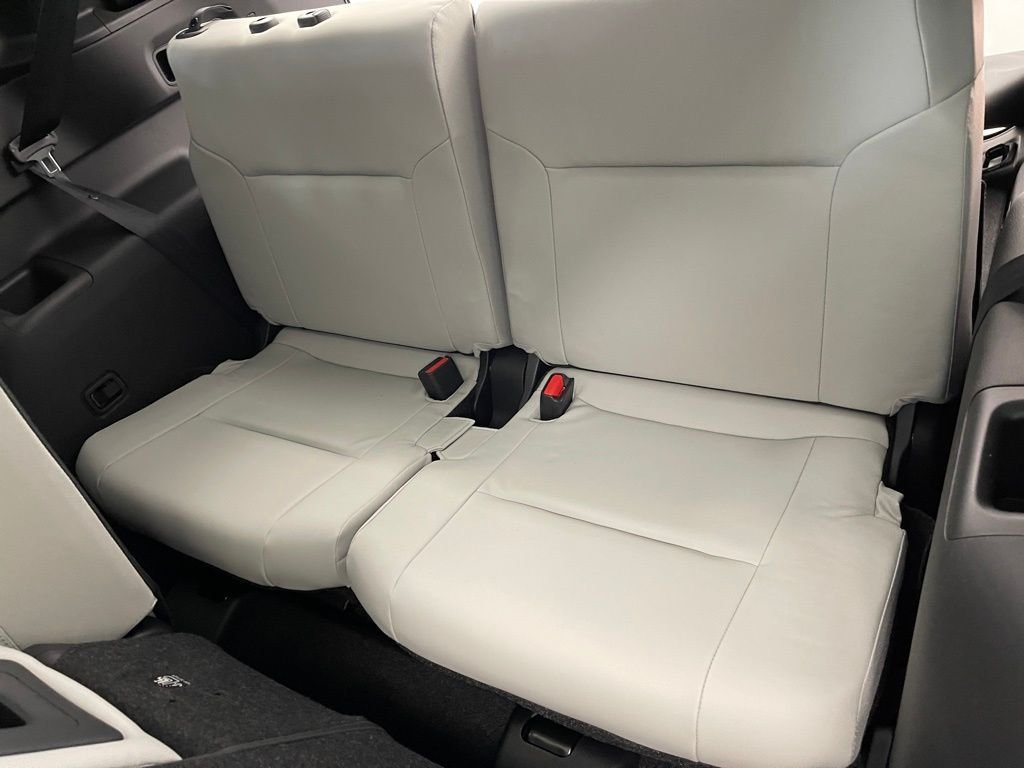 New 2026 White Diamond Mitsubishi SE image 28