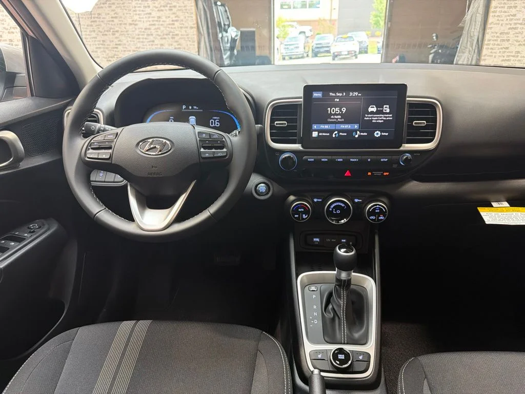 New 2026 Shimmering Silver Hyundai SEL image 16