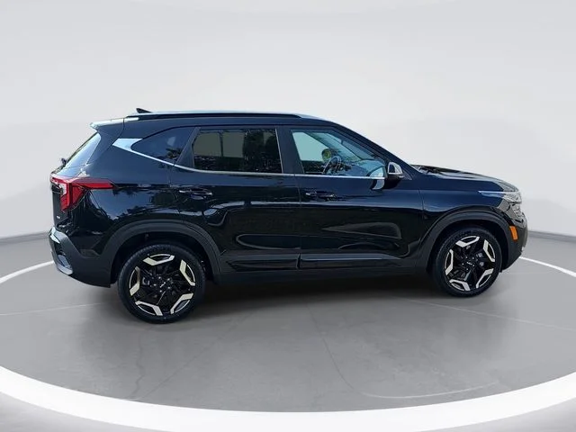 Used 2024 Black Kia SX image 6