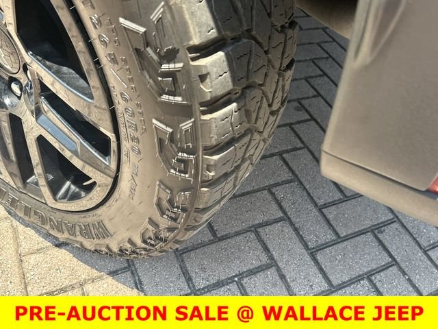 Used 2022 Red Chevrolet LT Trail Boss image 14