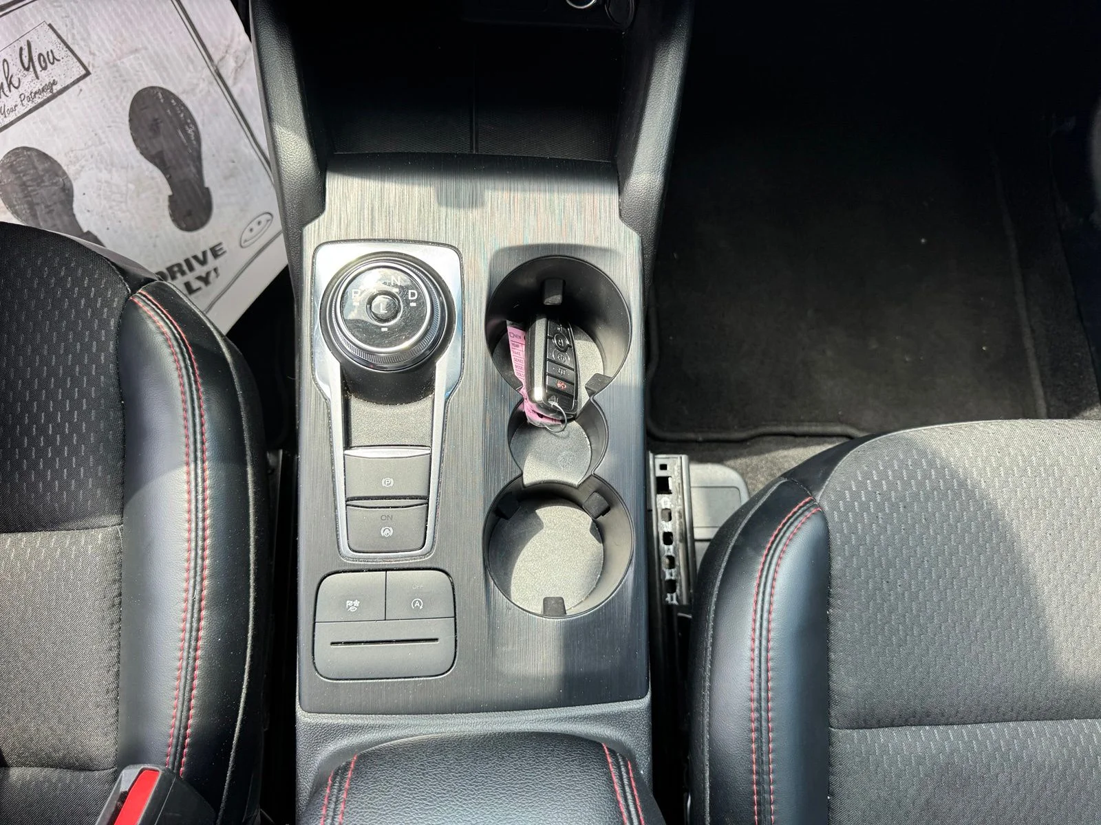 2025 Ford Escape ST-Line Select - Photo 16