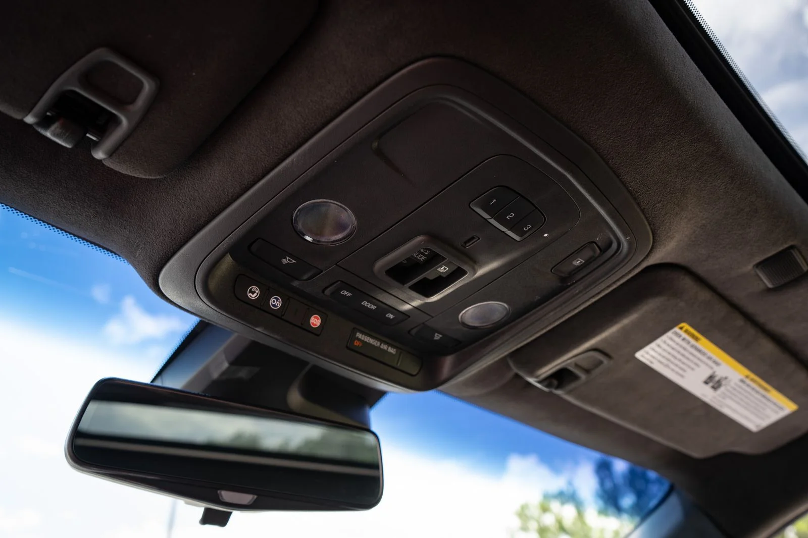 Used 2018 Black Raven Cadillac Base image 62
