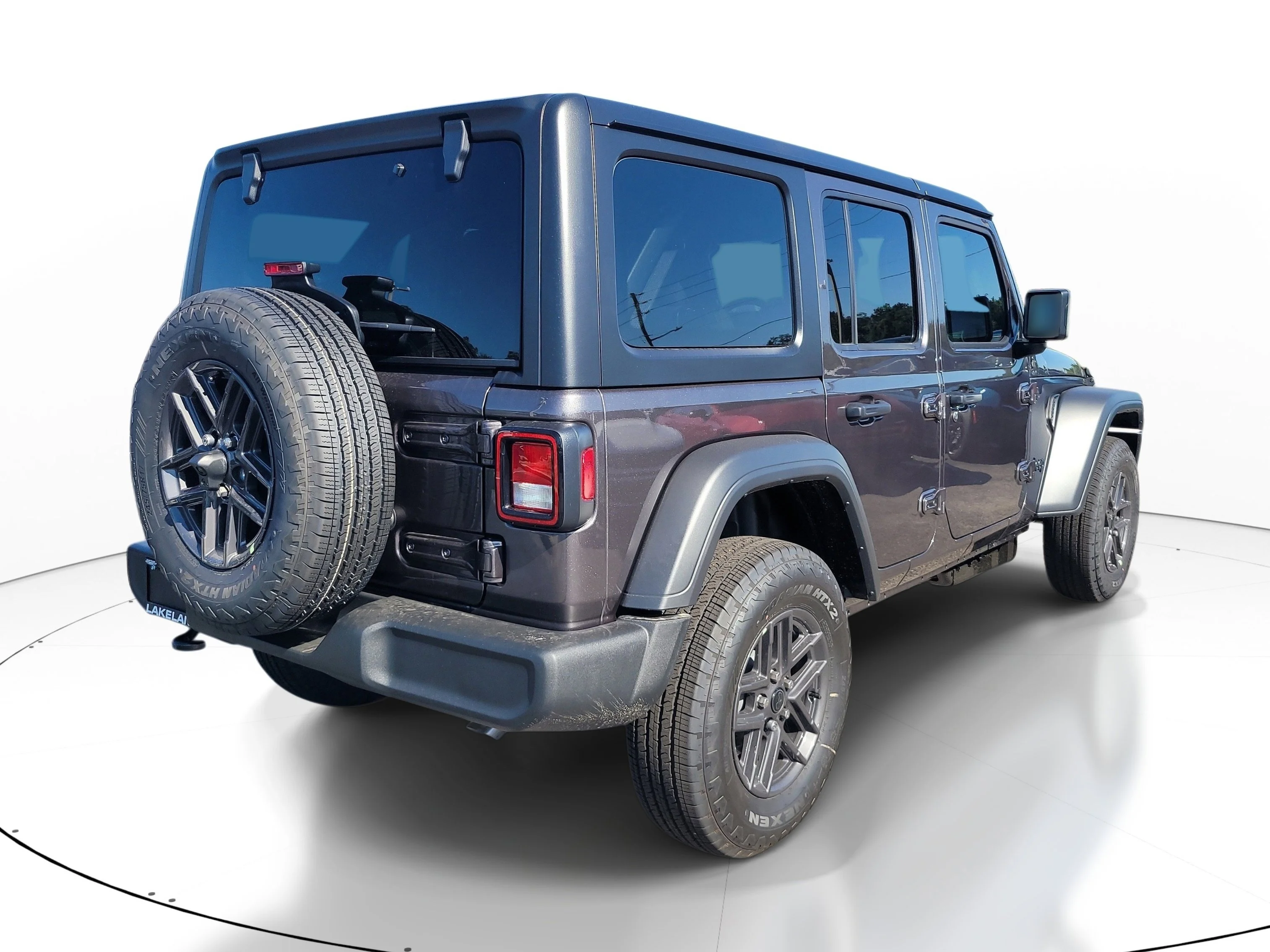 New 2026 Granite Crystal Metallic Clearcoat Jeep Sport S image 6
