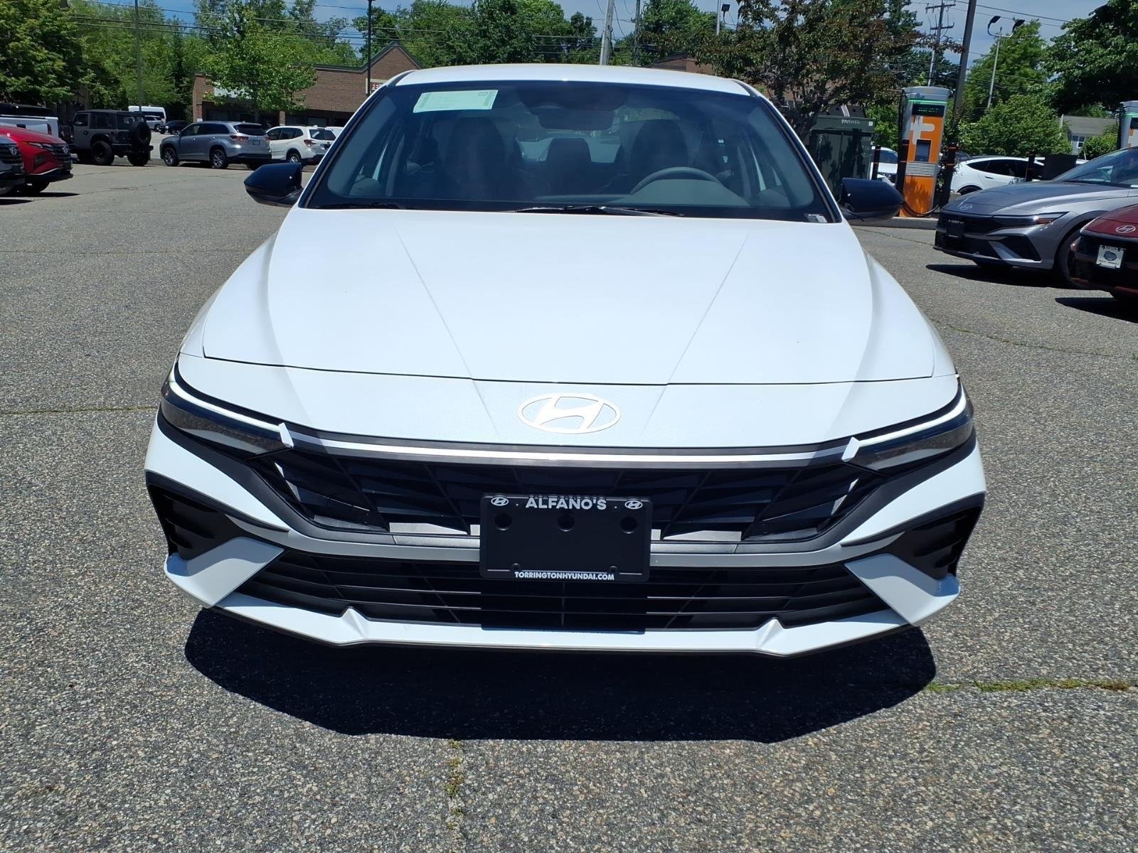 New 2026 Serenity White Hyundai SEL Sport image 2