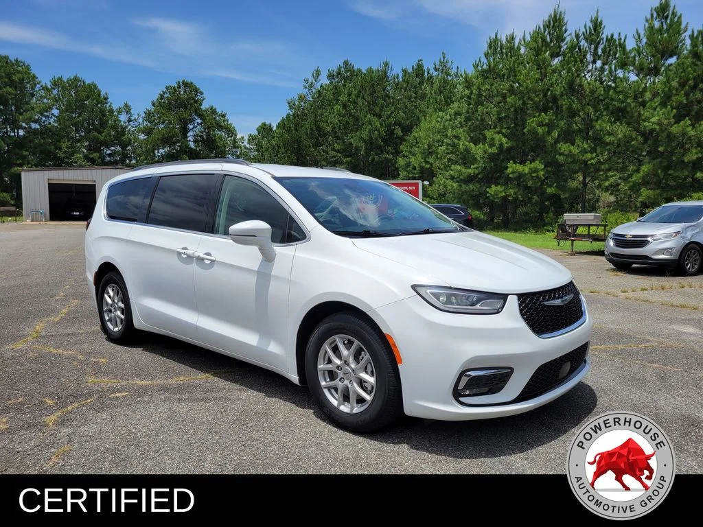 Used 2022 White Chrysler Touring L image 8