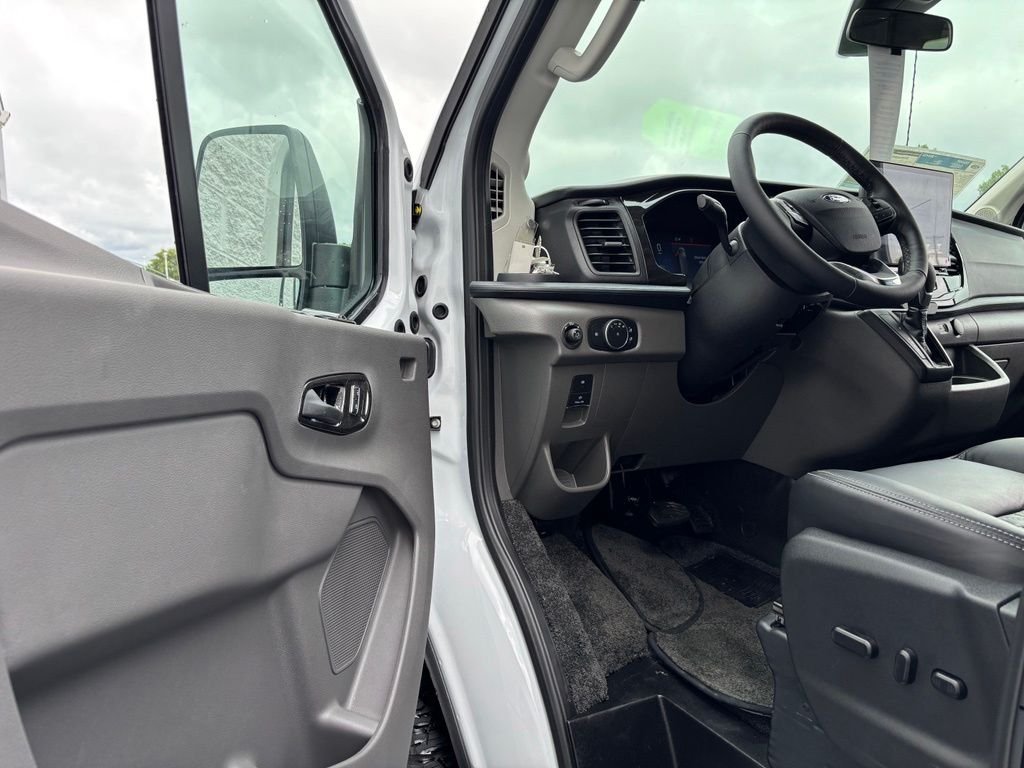 New 2026 White Ford Explorer Trail Boss image 13
