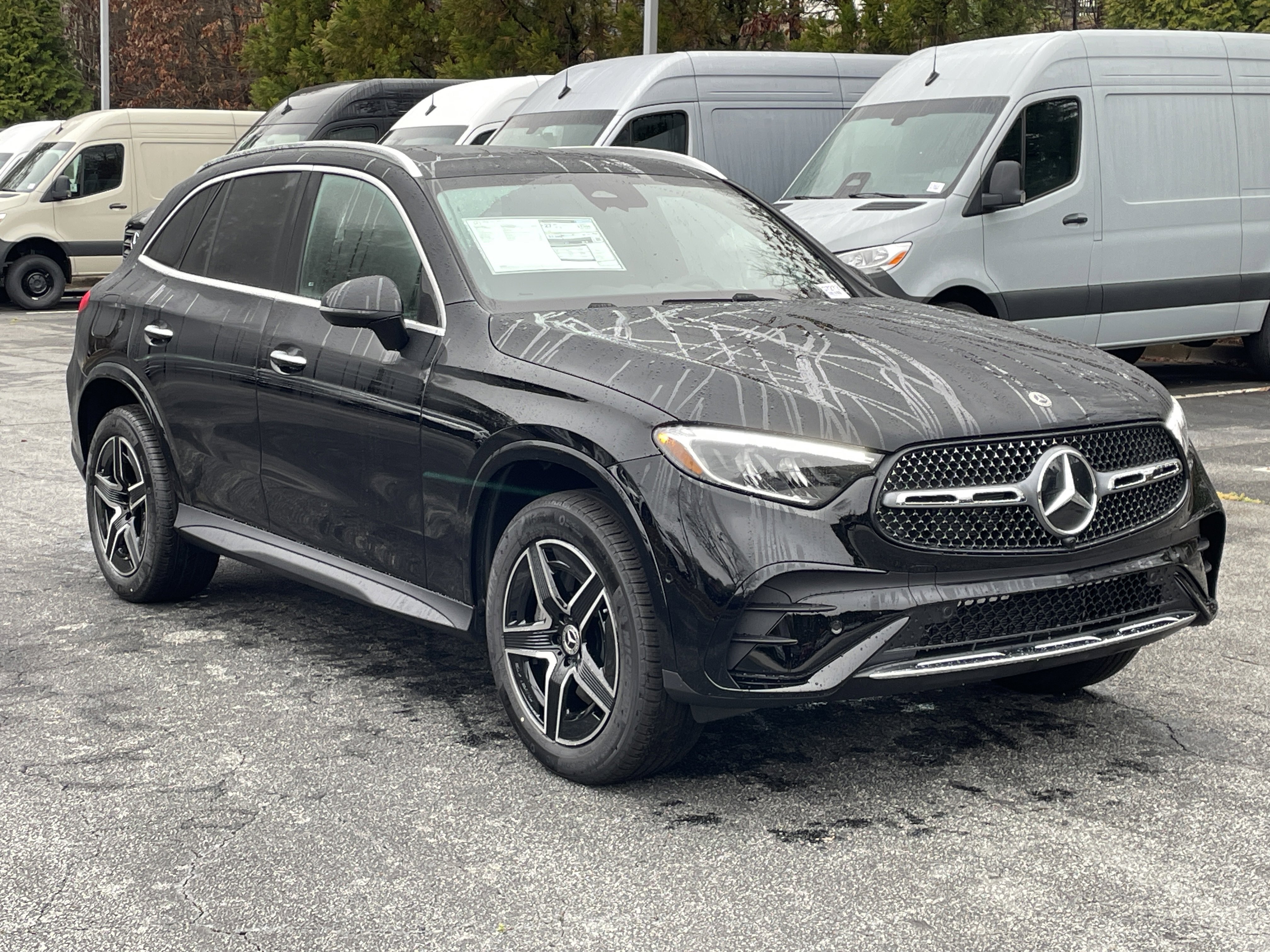 New 2026 Black Mercedes-Benz GLC 300 SUV image 4