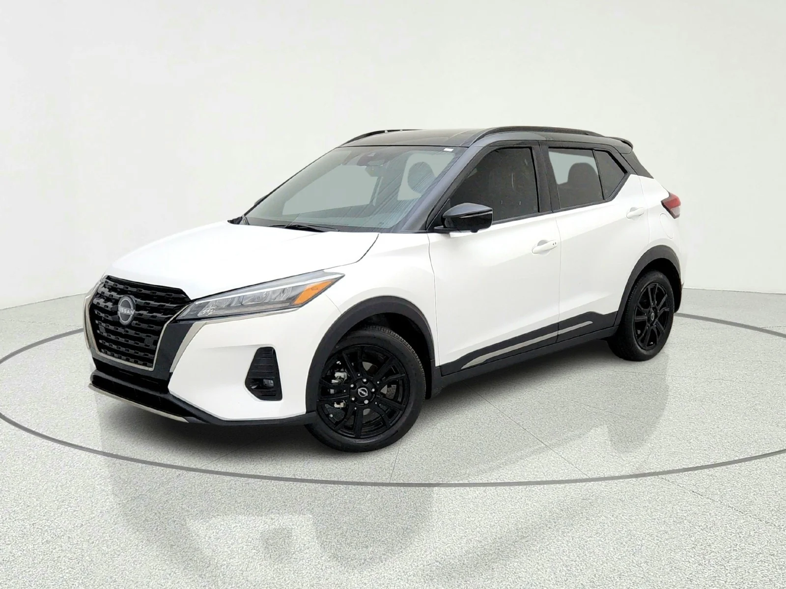 2023 Nissan Kicks