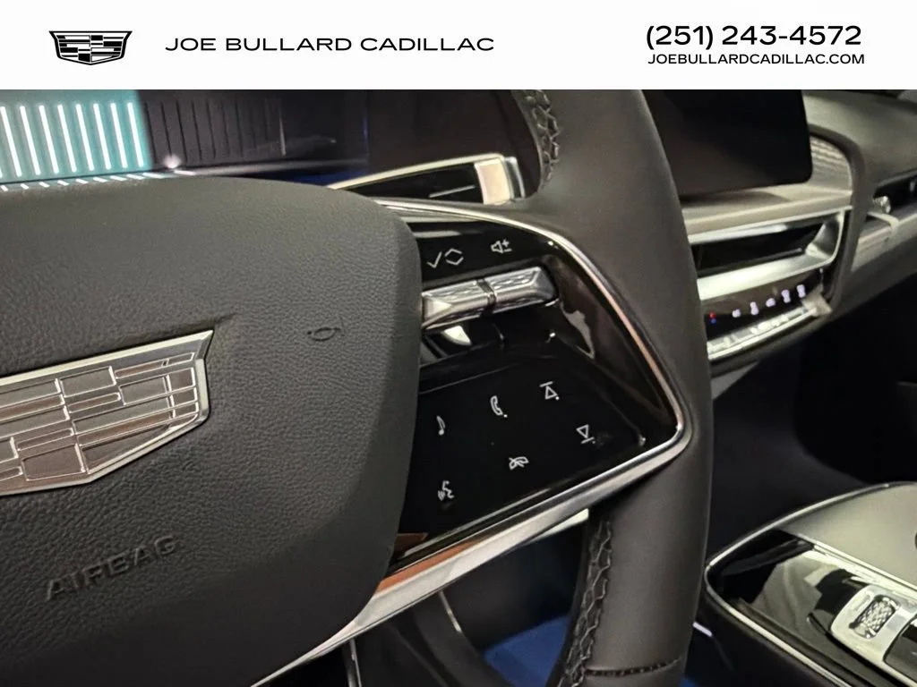 2027 Cadillac LYRIQ Luxury - Photo 17