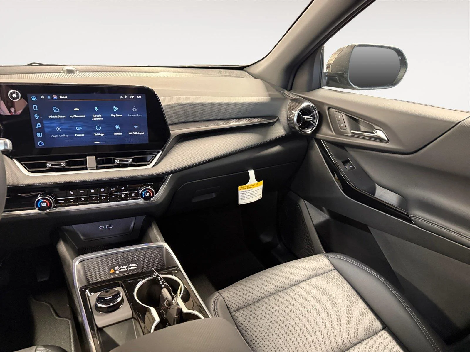 2027 Chevrolet Equinox LT - Photo 12