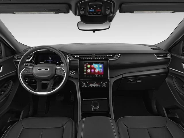 Used 2024 Diamond Black Crystal Pearlcoat Jeep Altitude X image 3