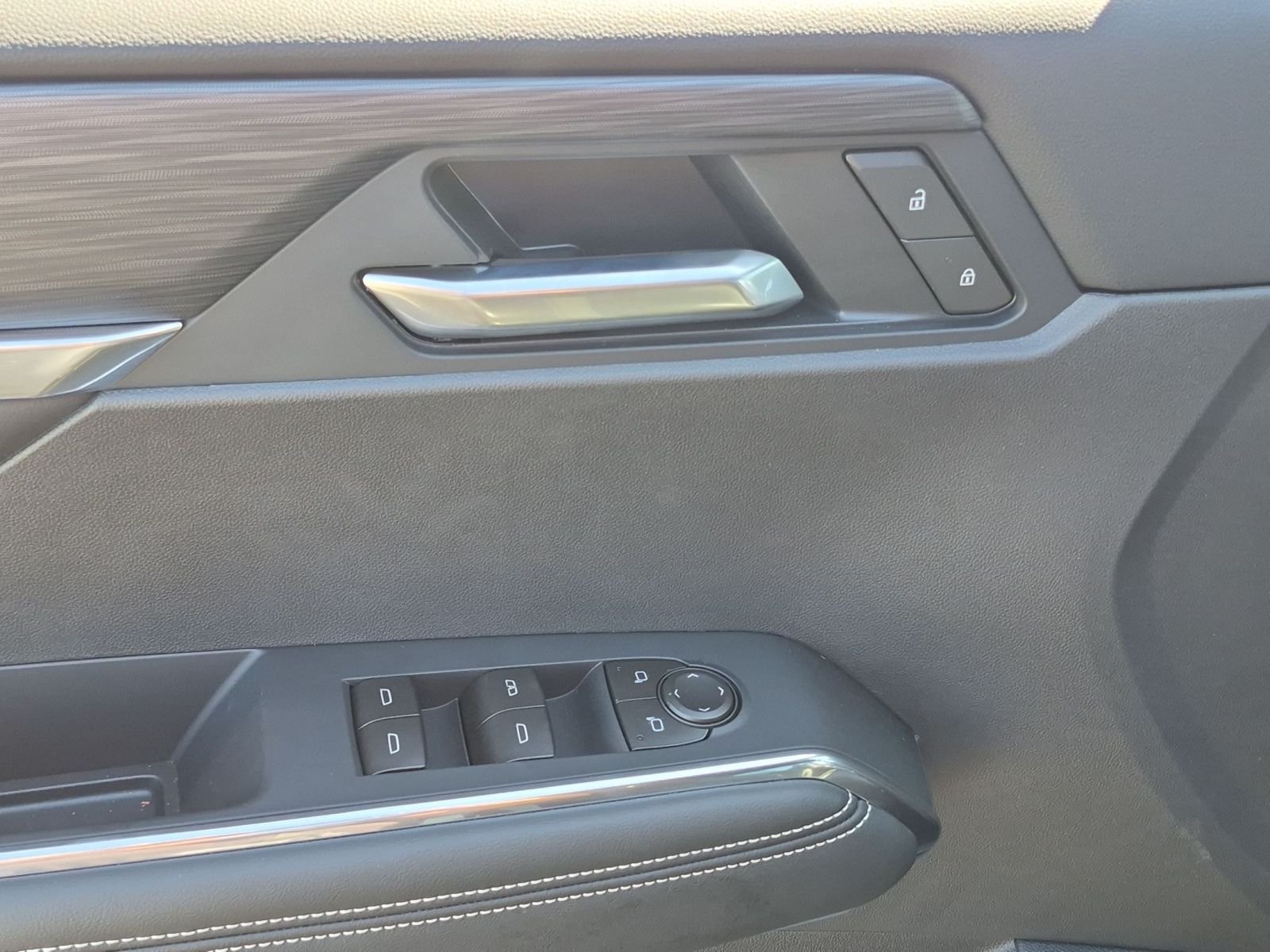 2026 GMC Acadia Elevation - Photo 22