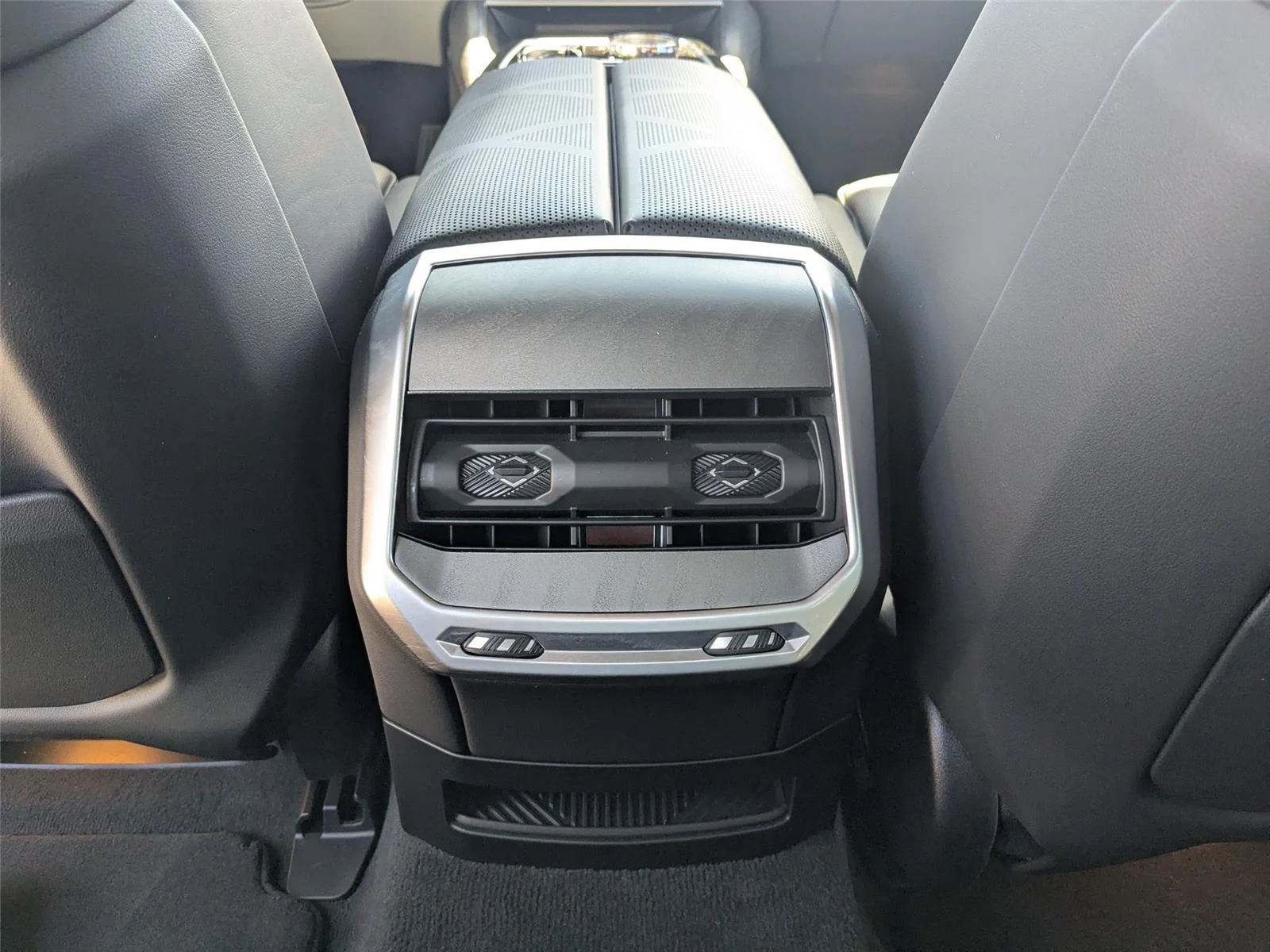 Used 2024 Space Silver Metallic BMW eDrive50 image 28