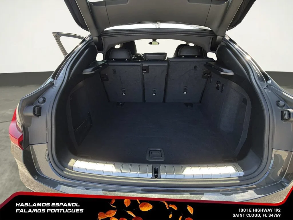 Used 2023  BMW xDrive30i image 28