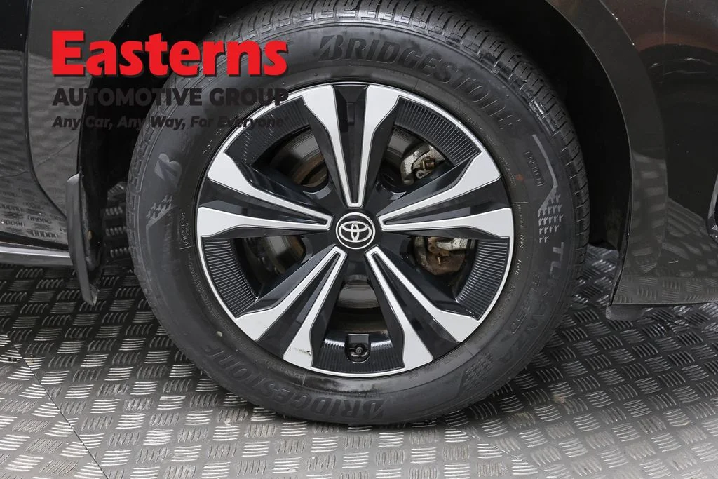 Used 2023 Black Toyota XLE image 30